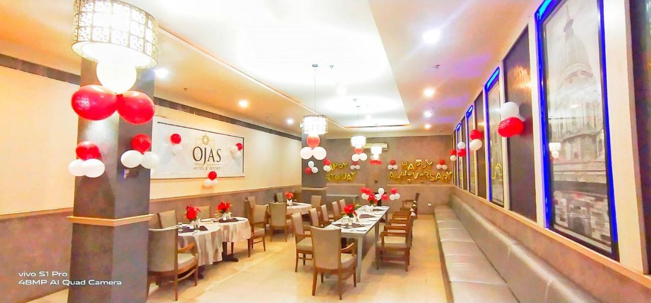 Ojas Hotel & Resort Durgāpur Exterior foto